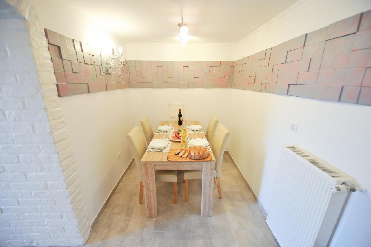 Apartments Jernej With Onsite Wellness Brežice Extérieur photo