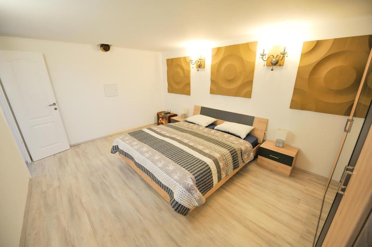Apartments Jernej With Onsite Wellness Brežice Extérieur photo
